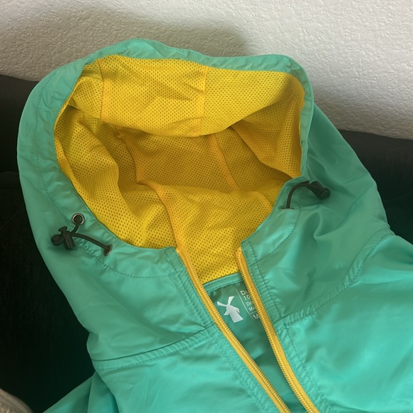 Dutch Brothers windbreaker with hood - Picture 3 of 5